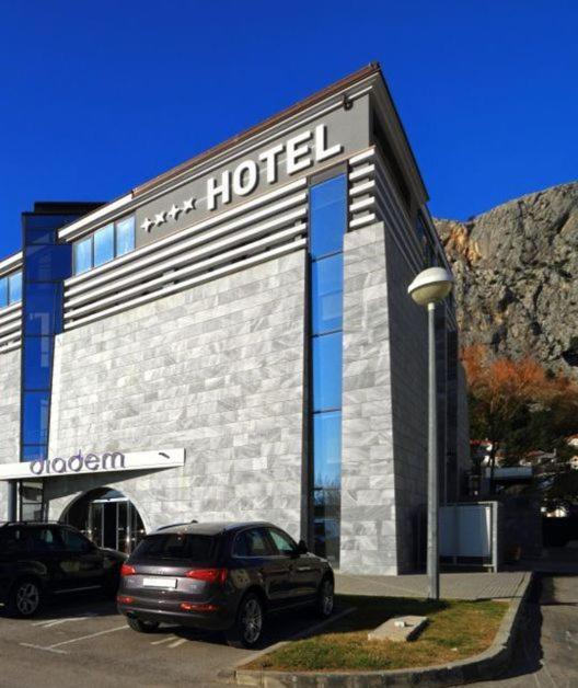 Hotel Diadem Omiš Esterno foto