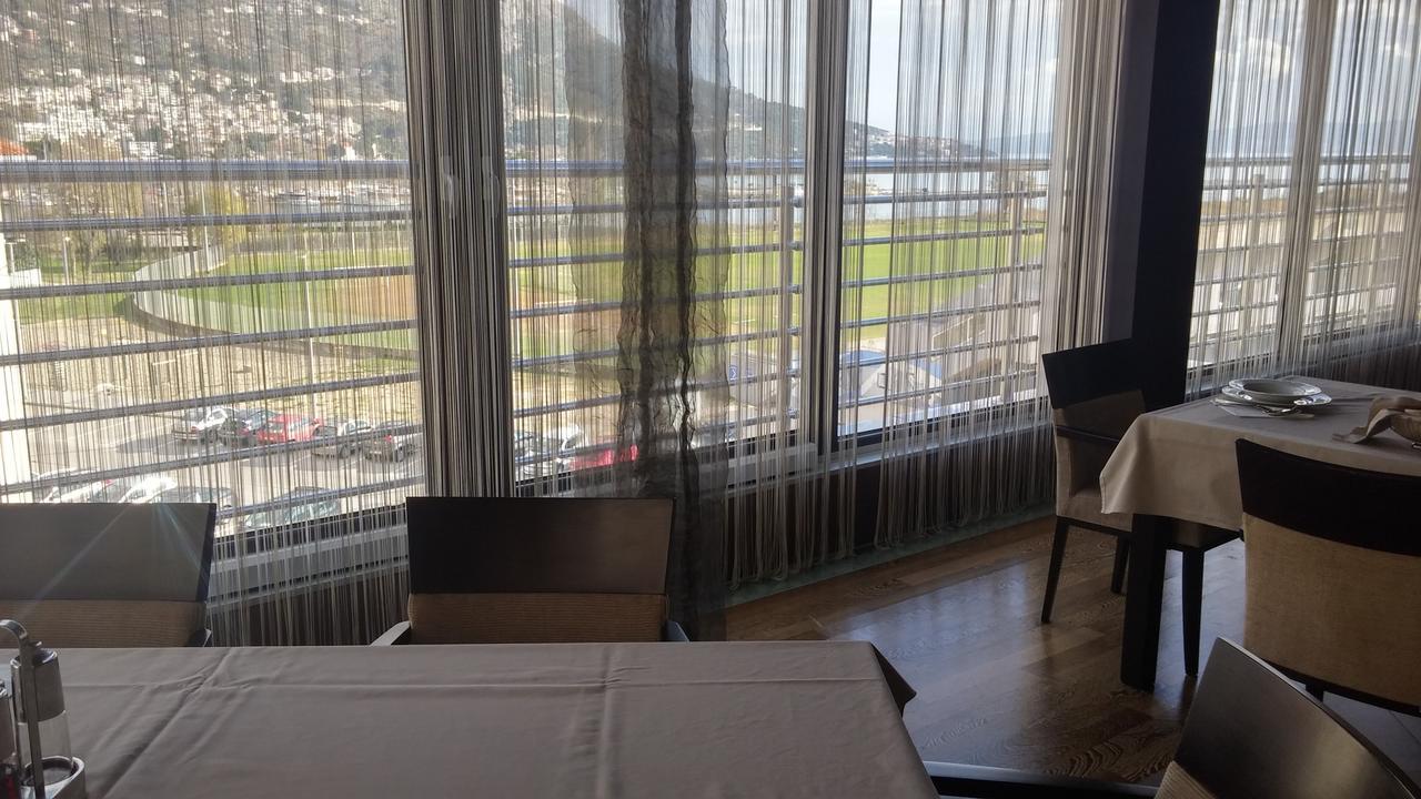Hotel Diadem Omiš Esterno foto